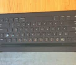 Apple smart keyboard us v zaruke