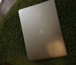 Apple MacBook AIR 13 CZ