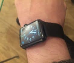 Prodám apple watch 2     42mm  steel