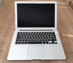 Prodám MacBook Air 13,3” (2014) ve špičk