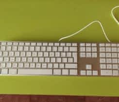 Nová klávenice koupen v iStyle, vybalená