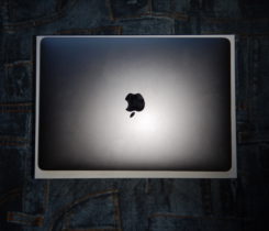 MacBook Pro 13" 2016 bez touchbaru