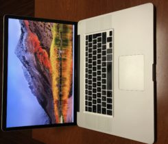 MACBOOK PRO 17" i7 / 16GB RAM /512GB SSD