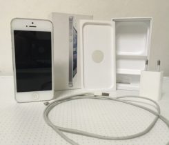 Prodám Apple iPhone 5