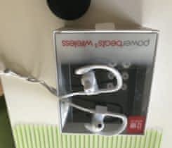 sluchátka PoweBeats3