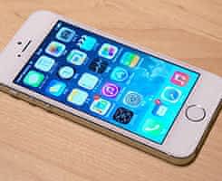 Utopený Iphone 5s na náhradní díly