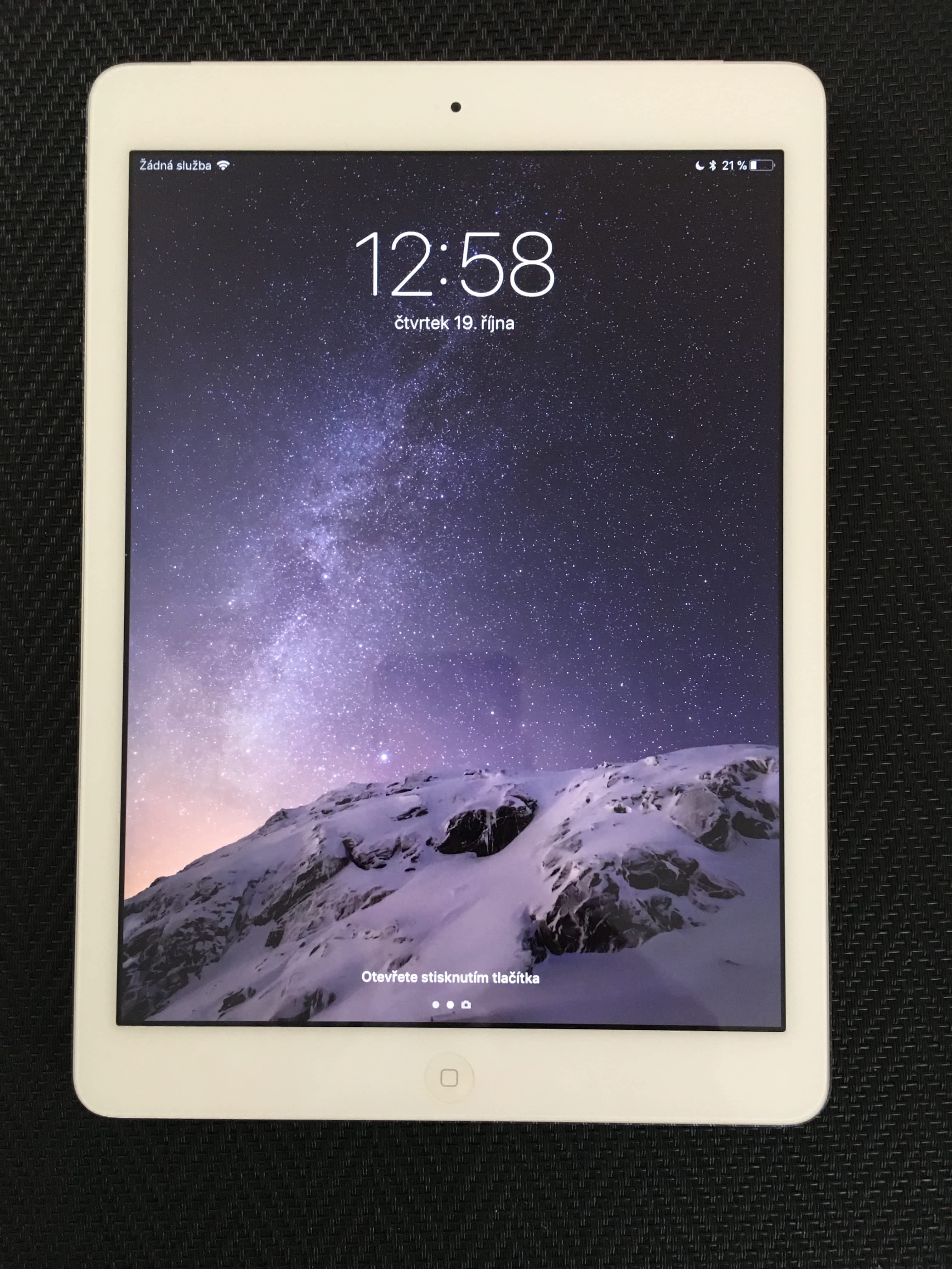 iPad Air Wi-Fi + cellular 32GB stříbrný - Apple Bazar