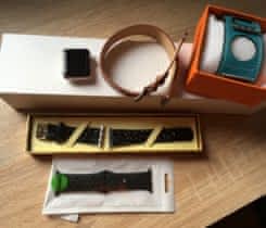 Apple Watch Series 2 38mm + řemínky