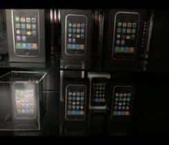 Sbírka Iphone 3G a 3GS pro sběratele