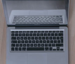 MacBook Pro 13" (2009) C2D 2.53GHz/8GB/5