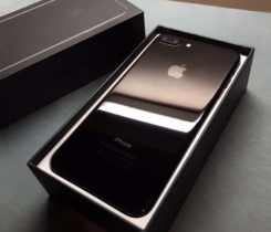 Apple iPhone 7 Plus, 128GB – Jet Black
