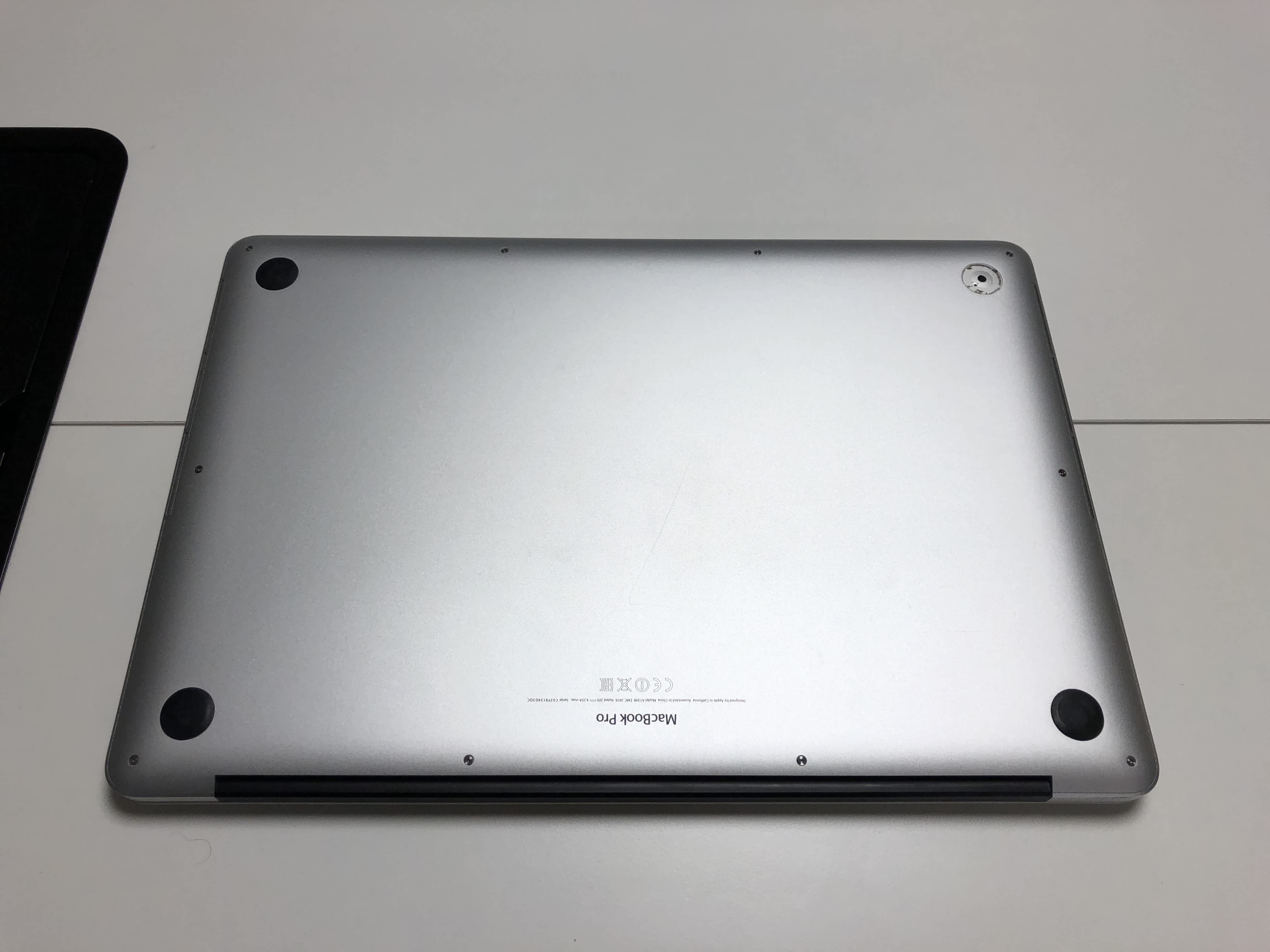 Macbook Pro 15" retina 2014, SSD 256 GB - Apple Bazar