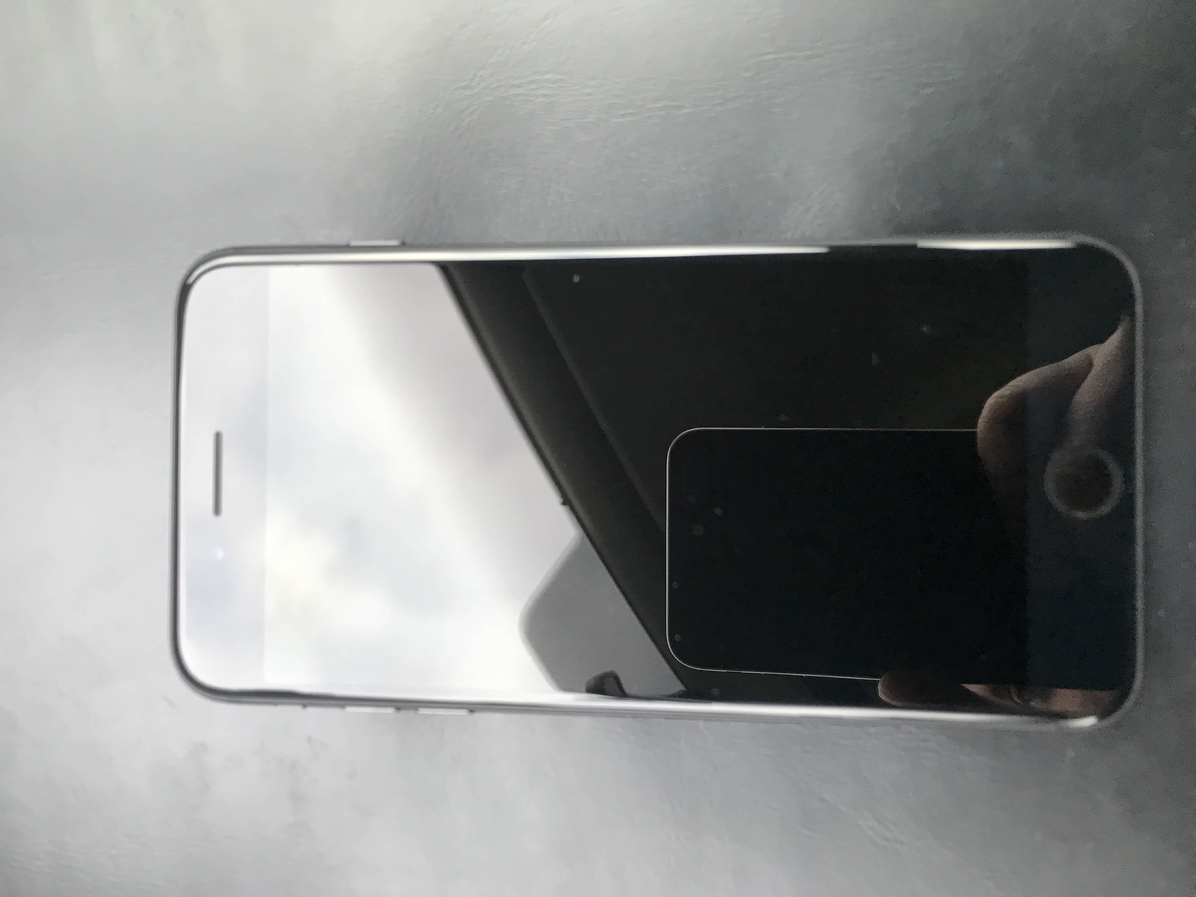 iPhone 8plus space gray, 64GB - Apple Bazar