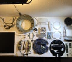 Predám náhradní díly na iMac g4