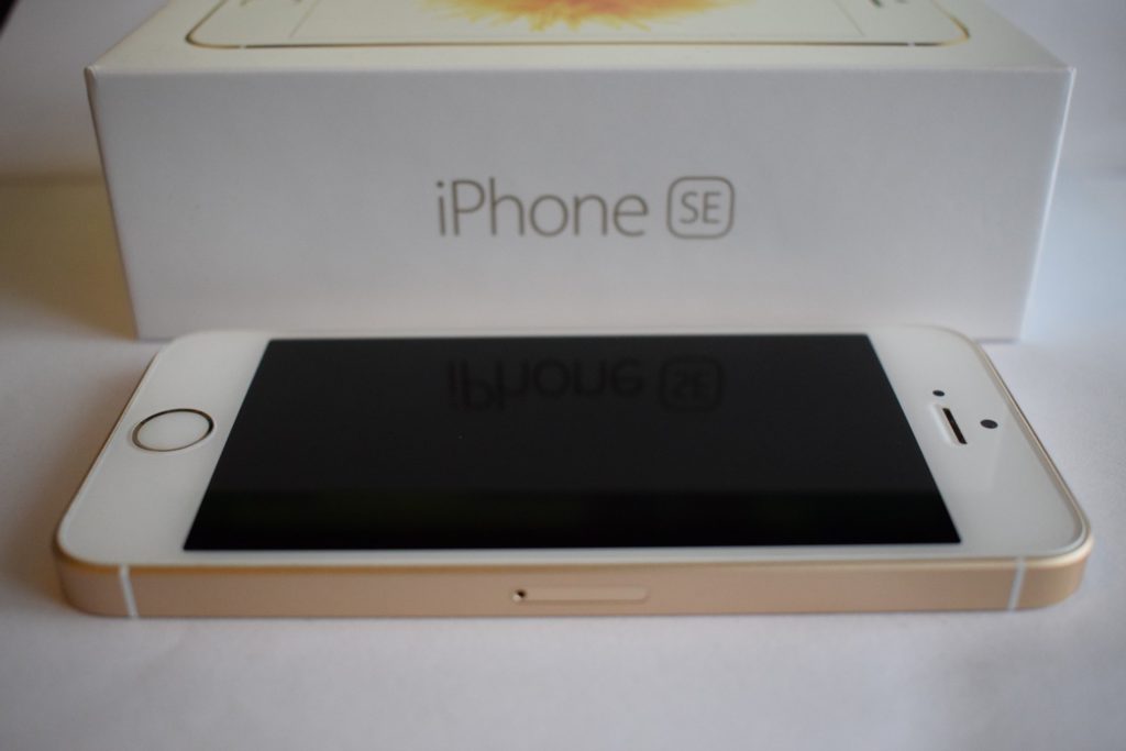 iPhone SE 64 GB - Apple Bazar