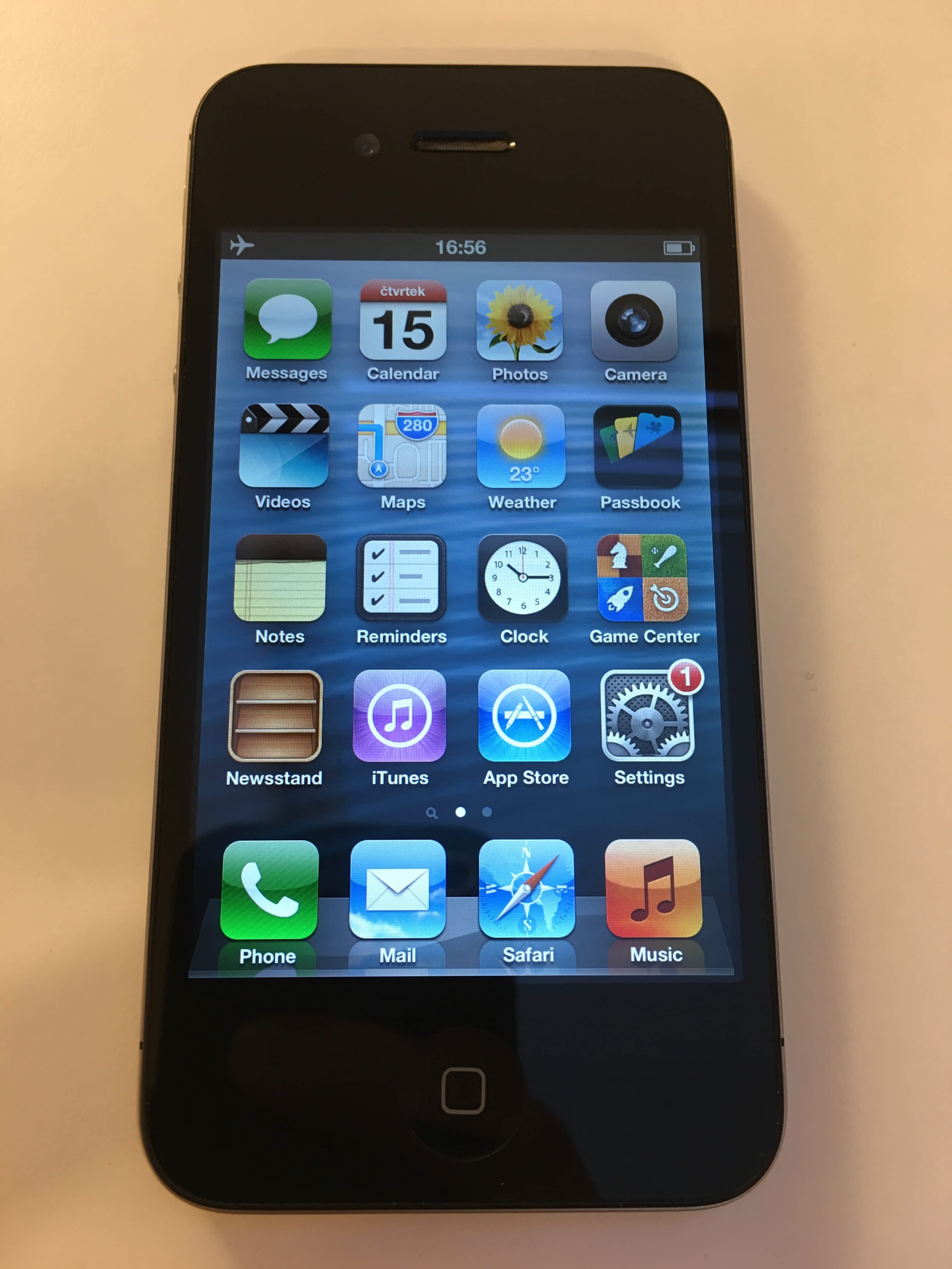 iPhone 4S 16 GB iOS 6.1.3! Apple Bazar