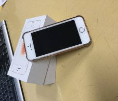 iPhone SE 32GB rosegold . Top stav!