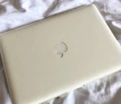 Bílý Macbook