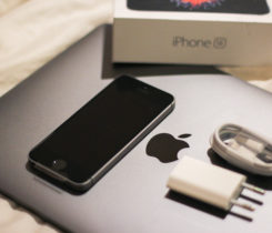 iPhone SE 16gb Space Grey nepoužitý