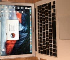 MacBook Air 13 2015 + 256G SD karta