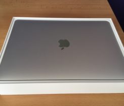 SUPER STAV – Macbook PRO (2017)