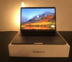 Macbook Pro 13’Space Grey – Touch Bar
