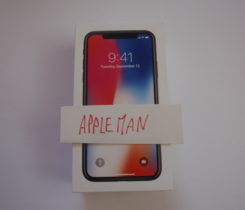 Apple iPhone X 64GB + Beats Studio3