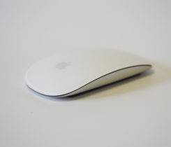 Apple Magic Mouse 2 – téměř nová