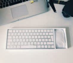 Apple Magic keyboard + Magic Mouse 2