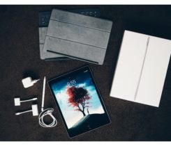 iPad Pro 12.9, WiFi, 128GB + příslušenst