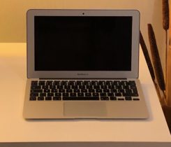 MacBook Air (11-inch, Mid 2012)