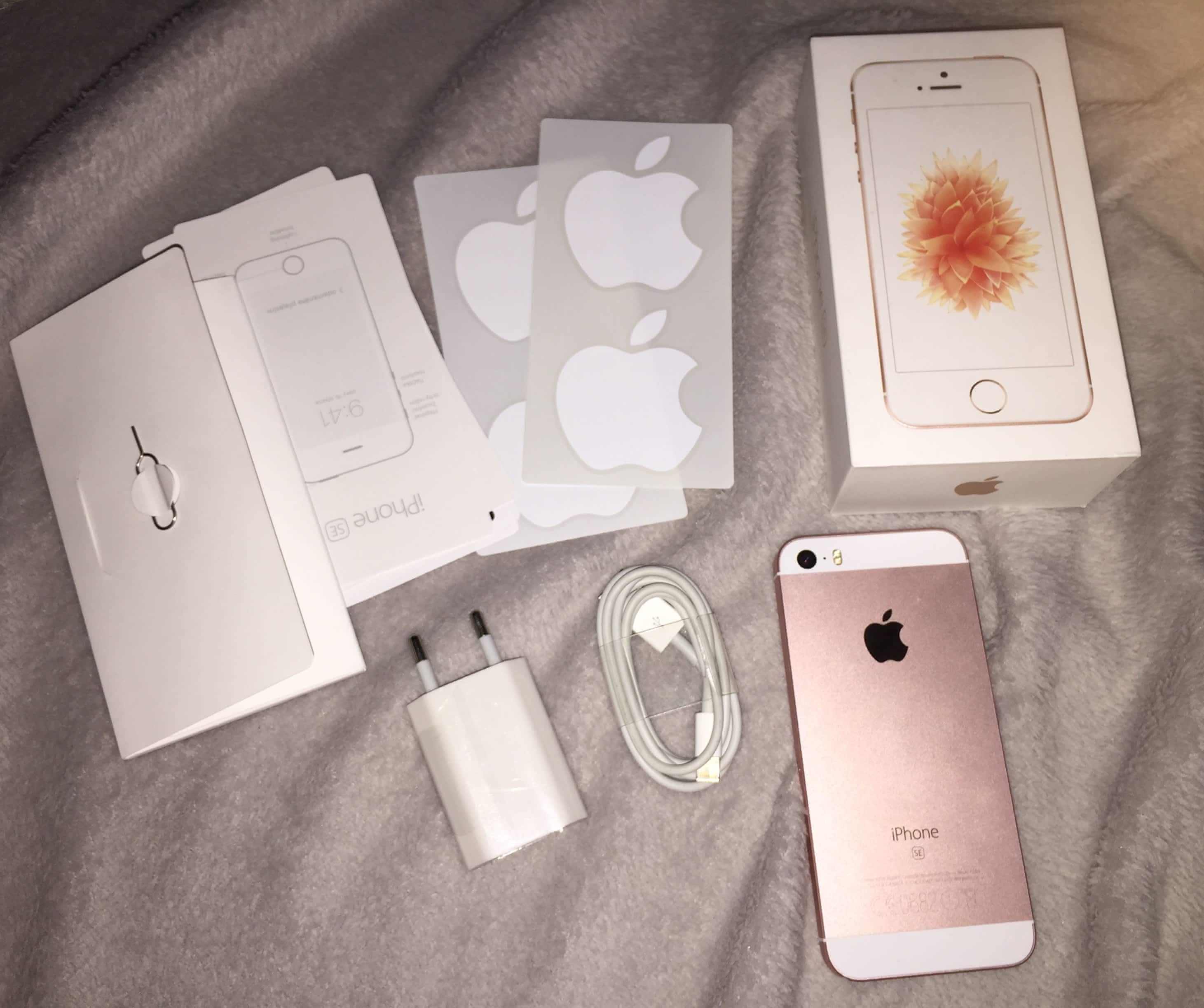 IPhone SE rose gold 16Gb - Apple Bazar