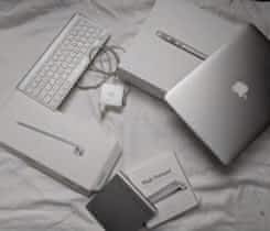 Macbook Air 2012 4GB 1,8 GHz i5 – 9999Kč