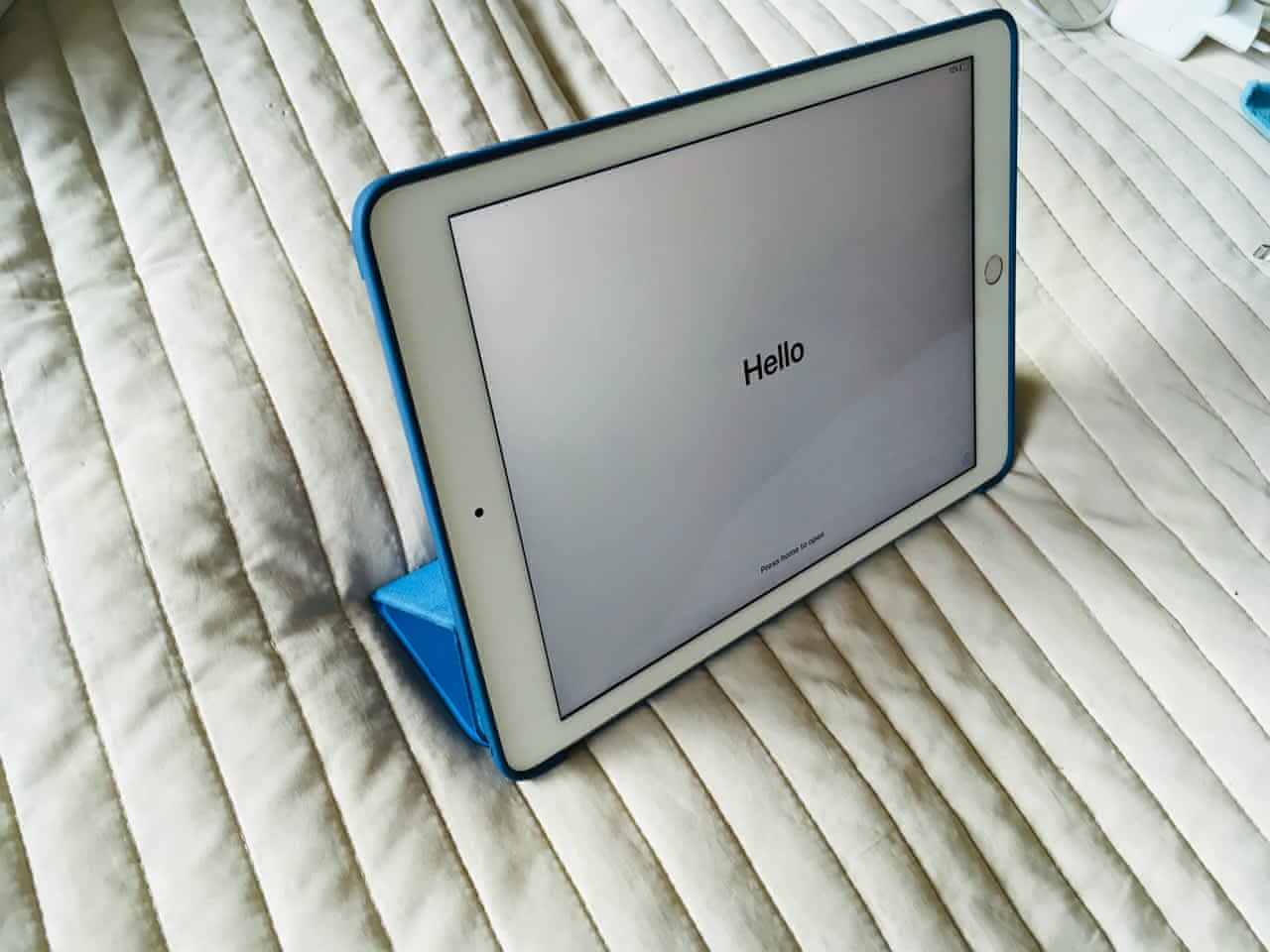 Apple iPad Pro 9.7 Wi-Fi 32GB MLMQ2FD/A - Apple Bazar
