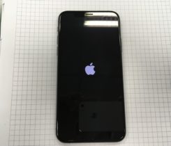 iPhone XS 64GB SpaceGrey – jako nový