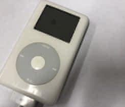 iPod classic 3. generace, 30 GB