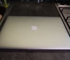 Prodám MacBook Pro 15” retina, 1TB SSD