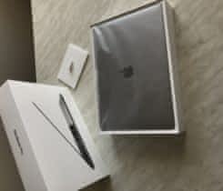 MacBook Pro 13” (2017) + USB HUB