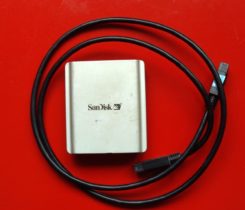 FireWire čtečka CompactFlash