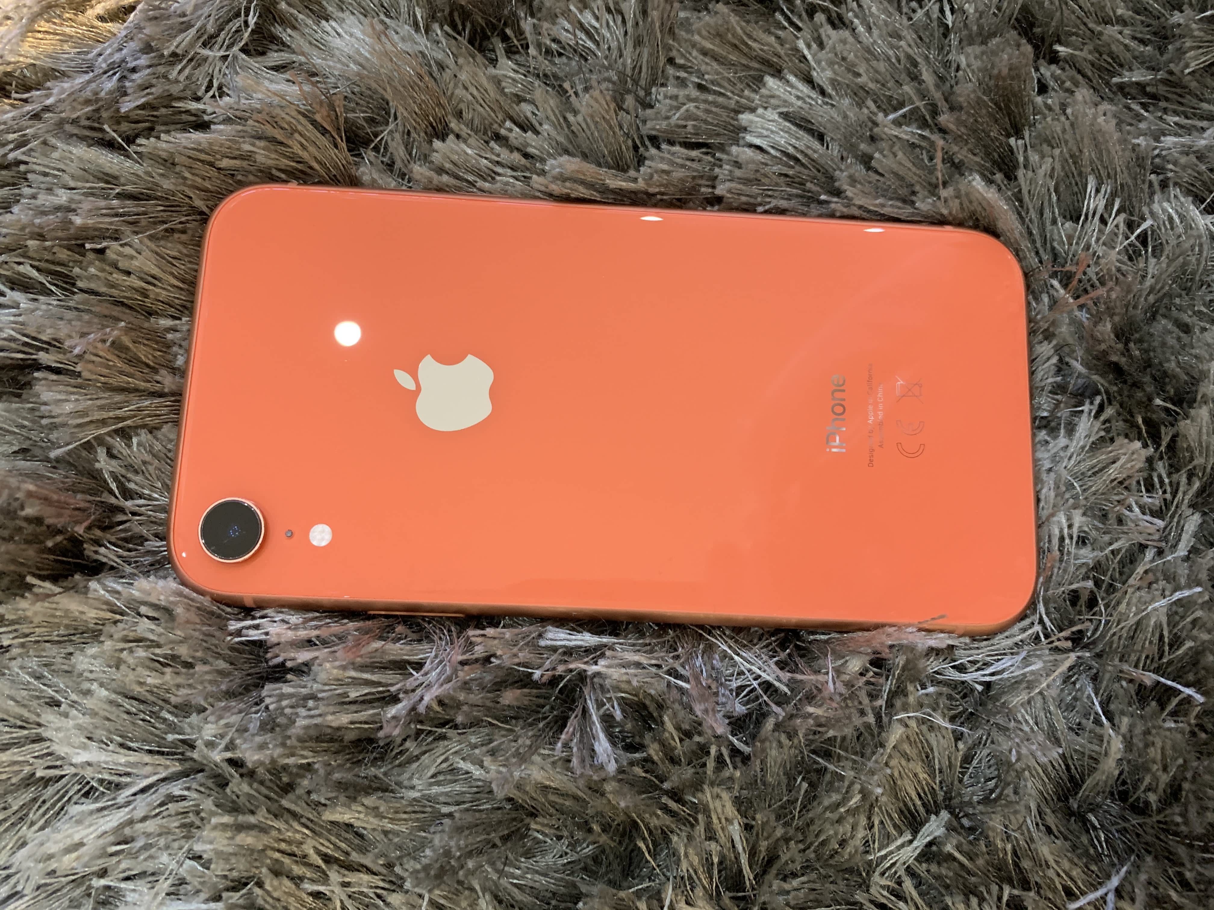 Prodám iPhone XR 64 GB Coral - Apple Bazar