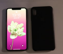 Prodám iPhone XS Max 64GB + Apple Case