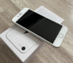 iPhone 8 64gb stříbrný TOP STAV