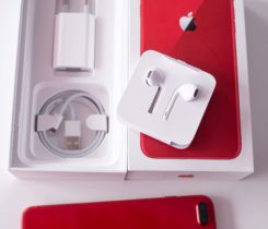 Iphone 8+  256gb red