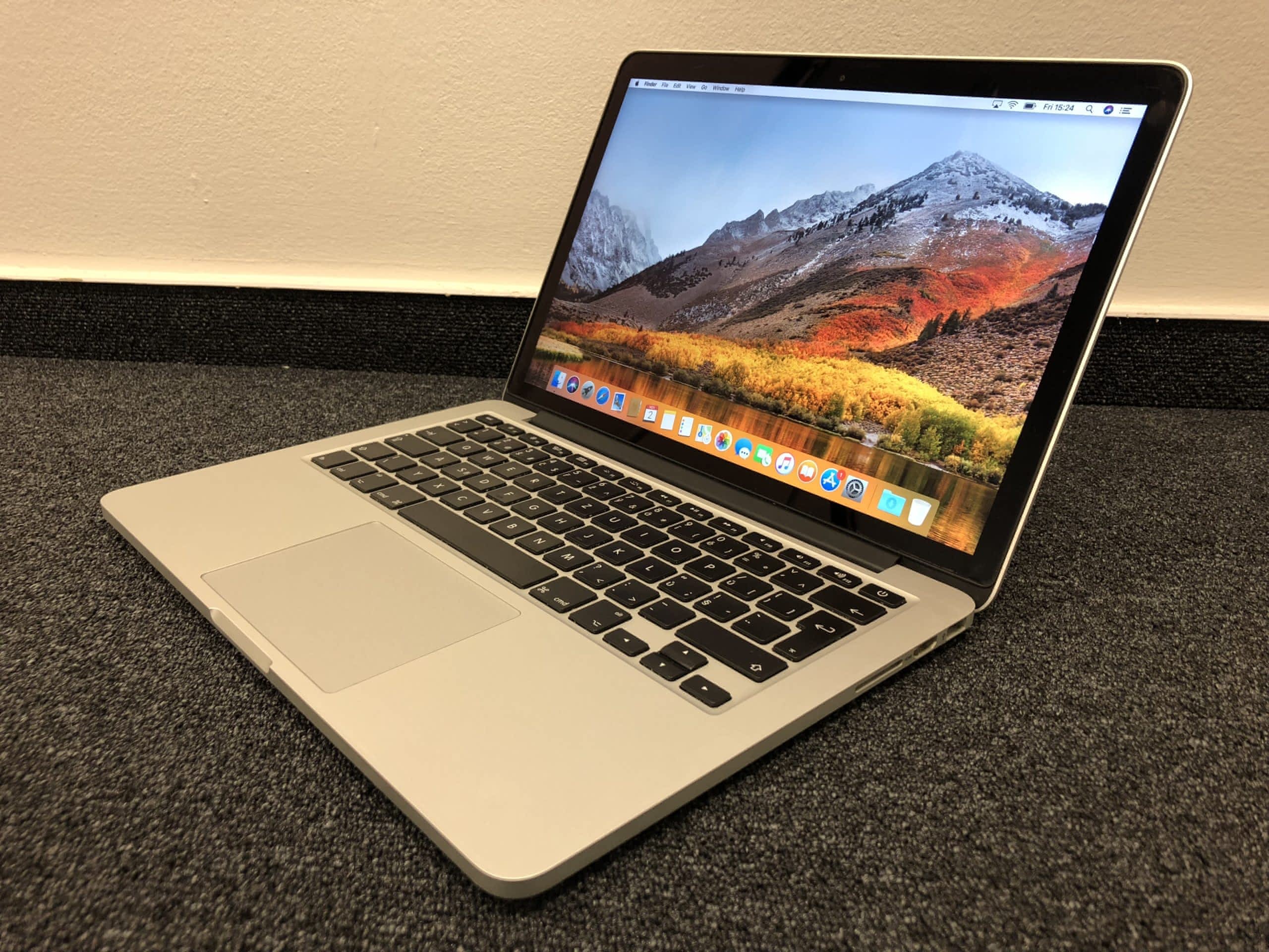 Macbook Pro 13" 256 GB SSD (Early 2015) - Apple Bazar