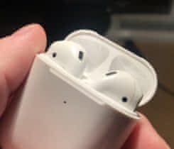 Airpods 2 bezdrátová nabíječka