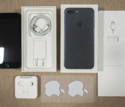 iPhone 7 Plus 32GB černý, komplet balení