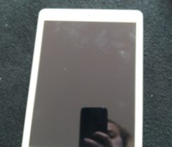 Ipad A1823 zablokovany takže na náhradní