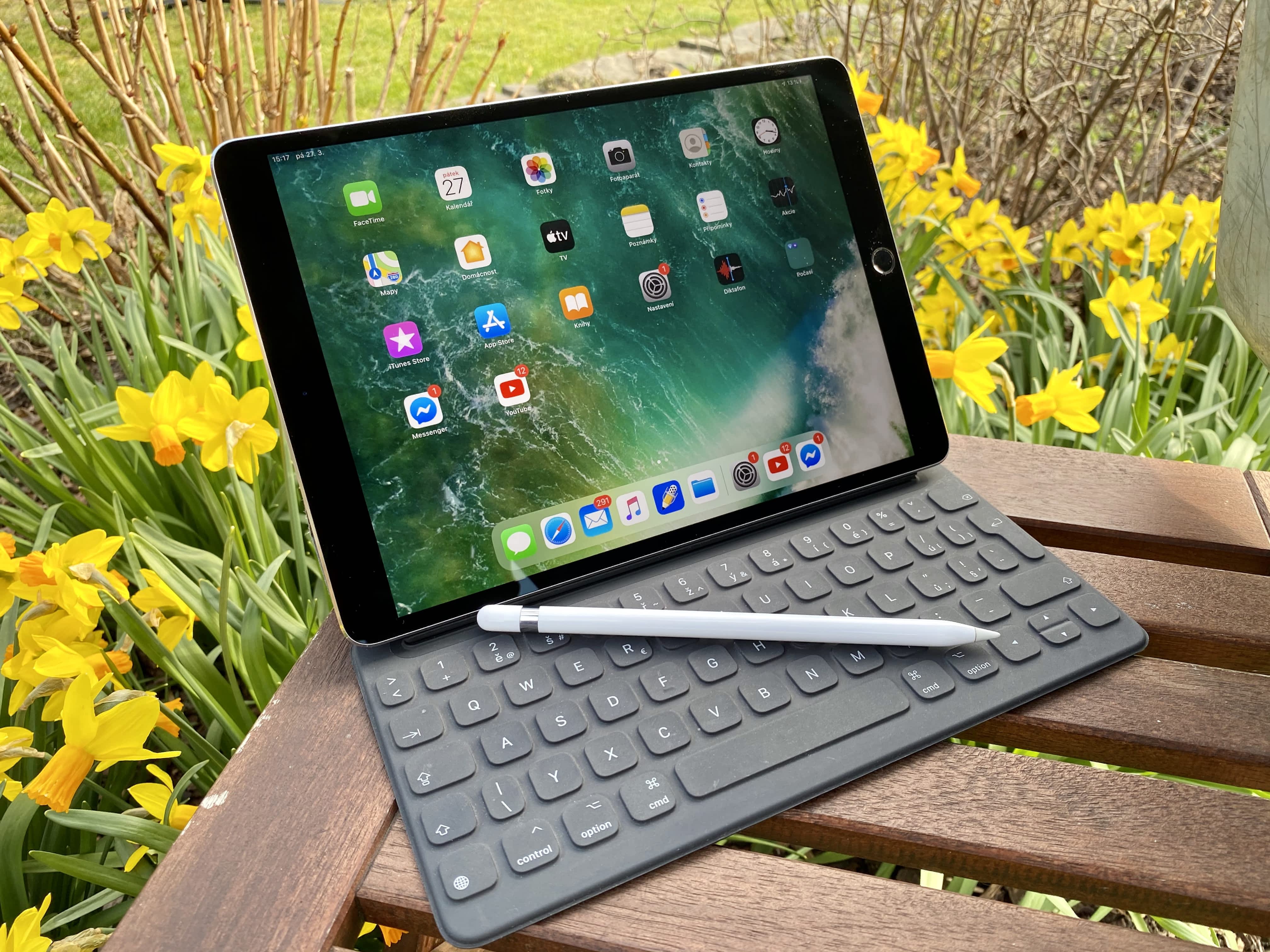 iPad Pro 256GB Wi-Fi + pencil、キーボード - Apple バザール iPad Pro 256GB Wi-Fi + pencil、キーボード - Apple バザール