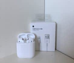 APPLE AIRPODS