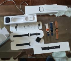 Apple watch series 4 Wi-fi/Mint